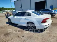 2021 Volvo S60 photo