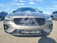 2021 Volvo S60 фото