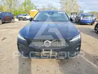 2021 Volvo S60 фото