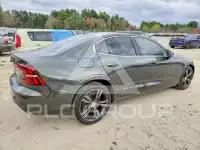 2021 Volvo S60 фото