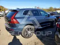 2021 Volvo XC60 photo