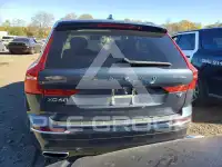2021 Volvo XC60 photo