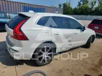 2021 Volvo XC60 photo
