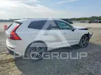 2021 Volvo XC60 photo