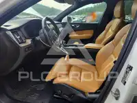 2021 Volvo XC60 фото