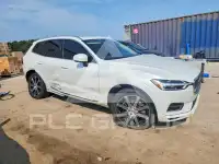 2021 Volvo XC60 photo