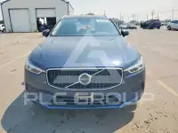 2021 Volvo XC60 фото