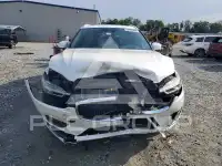 2021 Volvo XC60 photo