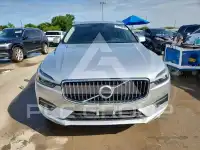 2021 Volvo XC60 фото