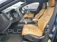 2021 Volvo XC60 фото