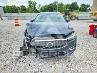 2021 Volvo XC60 фото