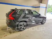 2021 Volvo XC60 photo