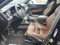 2021 Volvo XC60 фото