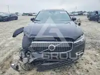 2021 Volvo XC60 фото