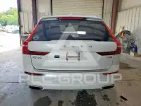2021 Volvo XC60 фото