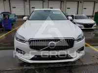 2021 Volvo XC60 фото