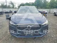 2021 Volvo XC60 фото