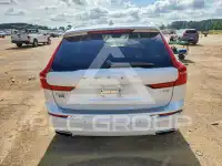 2021 Volvo XC60 фото