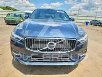 2021 Volvo XC60 фото