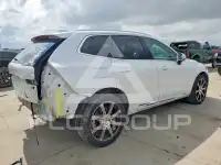2021 Volvo XC60 фото
