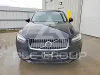 2021 Volvo XC90 фото