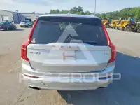 2021 Volvo XC90 photo