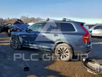 2021 Volvo XC90 фото