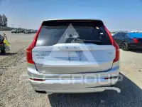2021 Volvo XC90 фото
