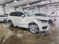 2021 Volvo XC90 фото