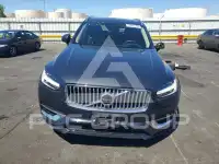 2021 Volvo XC90 фото