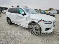 2021 Volvo XC90 photo