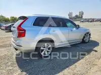 2021 Volvo XC90 фото