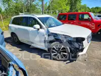 2021 Volvo XC90 фото