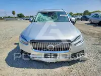 2021 Volvo XC90 фото