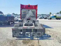 2021 Volvo VNL photo