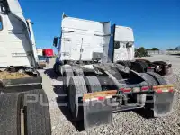 2021 Volvo VNL photo