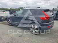 2021 Volvo XC40 фото
