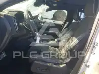 2021 Volvo XC40 фото
