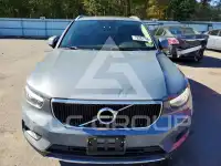 2021 Volvo XC40 photo