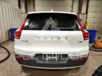 2021 Volvo XC40 фото