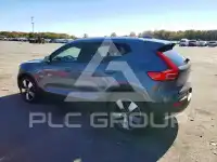 2021 Volvo XC40 photo