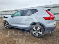 2021 Volvo XC40 фото