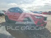 2021 Volvo XC40 фото
