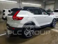 2021 Volvo XC40 photo
