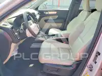 2021 Volvo XC40 photo