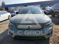 2021 Volvo XC40 фото