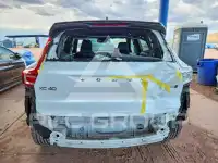 2021 Volvo XC40 фото