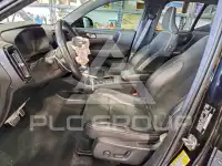 2021 Volvo XC40 фото