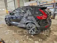2021 Volvo XC40 фото