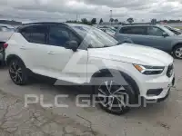 2021 Volvo XC40 фото